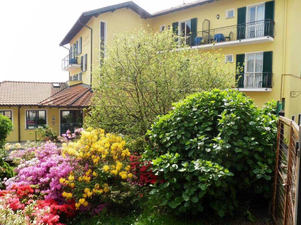 Hotel San Giacomo Lake Maggiore Ngoại thất bức ảnh